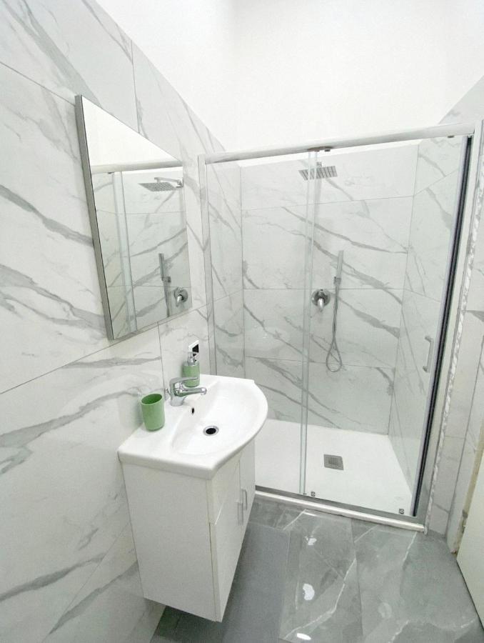 Bed & Breakfast Domus Luigi Leone *